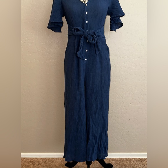 Divided Jumpsuit - Picture 3 of 7